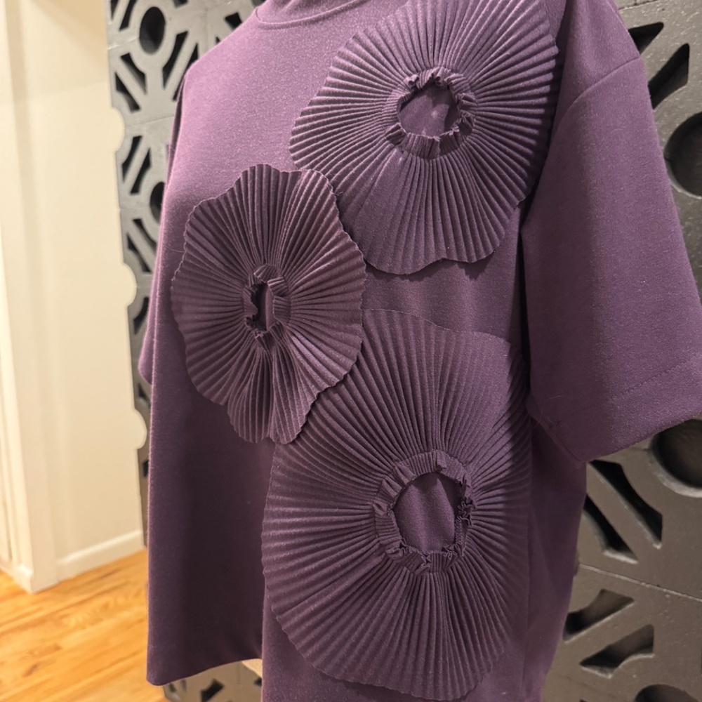 Sandro Ferrone 3D Floral Blouse Textured Statement Top Romantic Dressy - Picture 3 of 7
